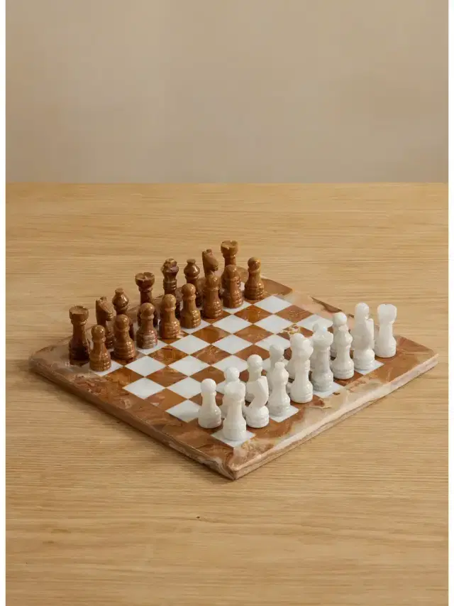 Onyx Chess Set
