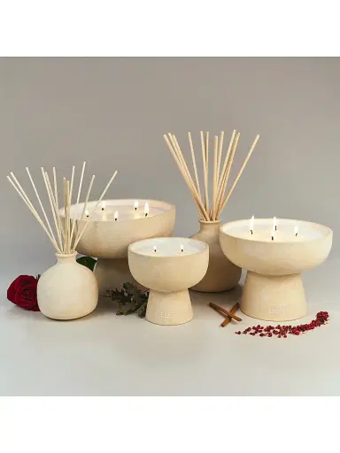 Blueme Romance Oakmoss & Sandalwood Ceramic Reed Diffuser | Thumbnail 3 Blueme Romance Oakmoss & Sandalwood Ceramic Reed Diffuser | Thumbnail 3