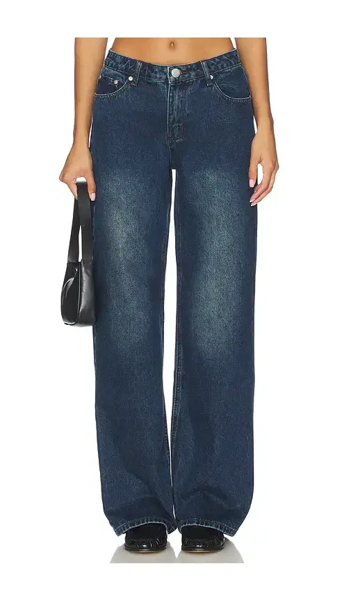 superdown Caroline Jean