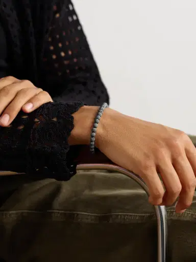 Carolina Bucci Florentine Finish 18-Karat Blackened Gold Beaded Bracelet - Men | Thumbnail 2 Carolina Bucci Florentine Finish 18-Karat Blackened Gold Beaded Bracelet - Men | Thumbnail 2