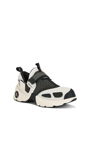 Jordan Trunner Lx Sneaker | Thumbnail 2 Jordan Trunner Lx Sneaker | Thumbnail 2