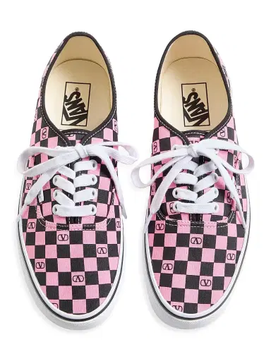 Valentino Garavani and Vans Men's Low-Top Sneakers - Pink Orchid Black - Size 7 | Thumbnail 4 Valentino Garavani and Vans Men's Low-Top Sneakers - Pink Orchid Black - Size 7 | Thumbnail 4