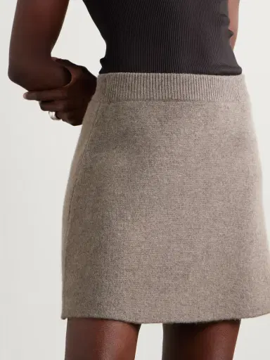 Lisa Yang Clare Cashmere Mini Skirt | Thumbnail 3
