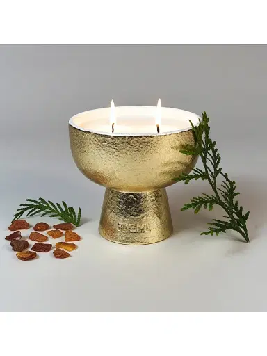 Blueme Festive Noble Fir & Amber Ceramic Candle | Thumbnail 3 Blueme Festive Noble Fir & Amber Ceramic Candle | Thumbnail 3