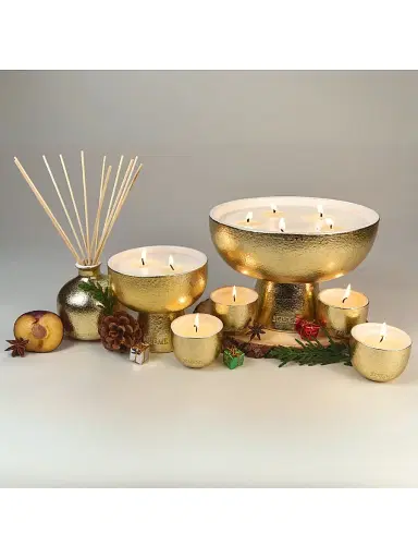 Blueme Festive Noble Fir & Amber Ceramic Candle | Thumbnail 5 Blueme Festive Noble Fir & Amber Ceramic Candle | Thumbnail 5
