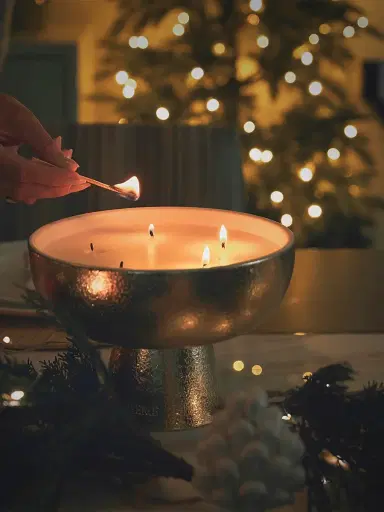 Blueme Festive Noble Fir & Amber Ceramic Candle | Thumbnail 6 Blueme Festive Noble Fir & Amber Ceramic Candle | Thumbnail 6