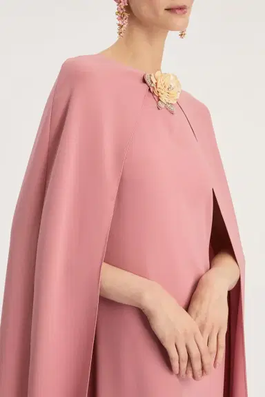 Oscar de la Renta Draped Sleeve Brooch Caftan Gown | Thumbnail 4