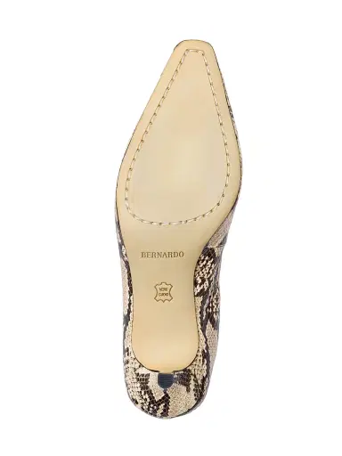 Bernardo 1946 Women's Manu Elastic Pumps - Natural Snake | Thumbnail 4