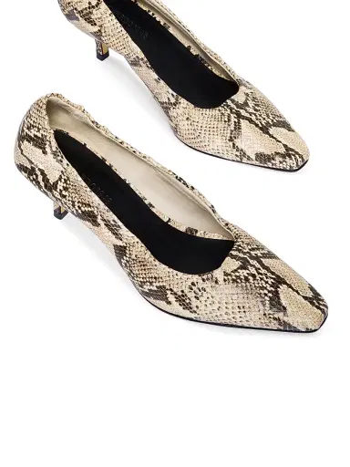 Bernardo 1946 Women's Manu Elastic Pumps - Natural Snake | Thumbnail 5