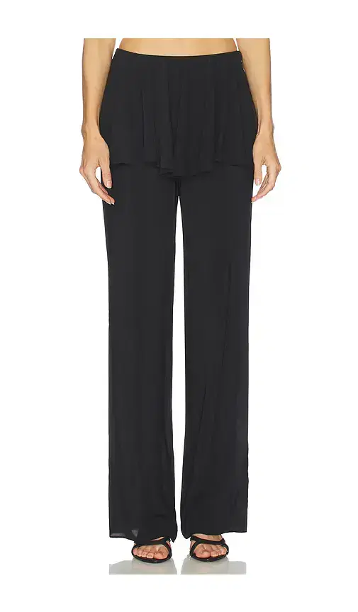L'Academie Teshi Pant