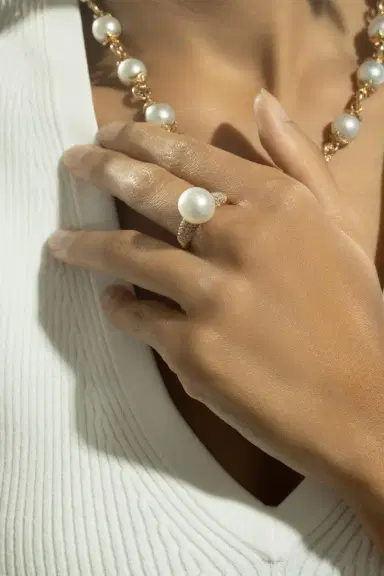 ANDREOLI Diamond Pearl Center Ring | Thumbnail 3