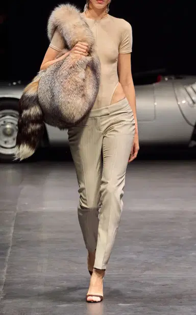 LaQuan Smith Low-Rise Cigarette Pants - Neutral | Thumbnail 5