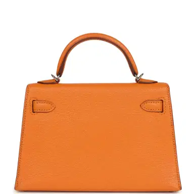 HERMÈS Pre-owned Hermes Kelly Sellier 20 Apricot Chevre Mysore Palladium Hardware | Thumbnail 4 HERMÈS Pre-owned Hermes Kelly Sellier 20 Apricot Chevre Mysore Palladium Hardware | Thumbnail 4