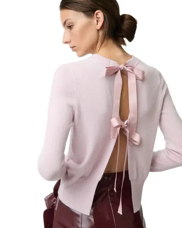 The Caja reversible long sleeve top in cashmere
