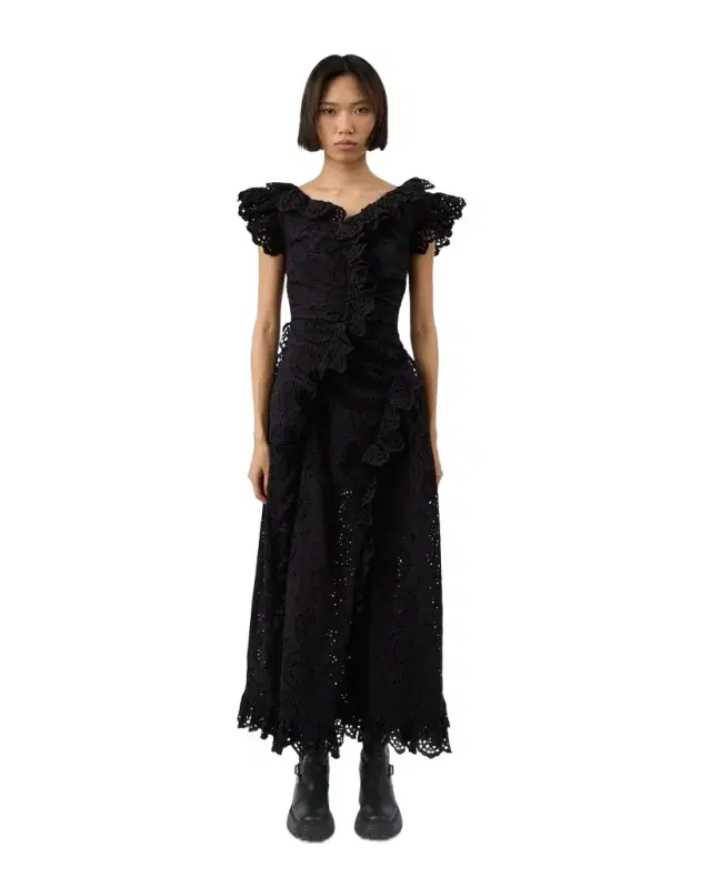 The Charli dress in black