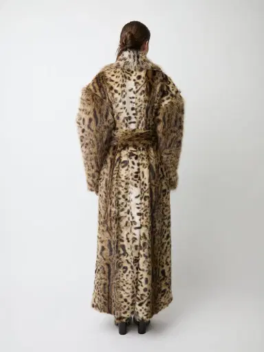 Aknvas The Kassel coat in faux lynx | Thumbnail 11