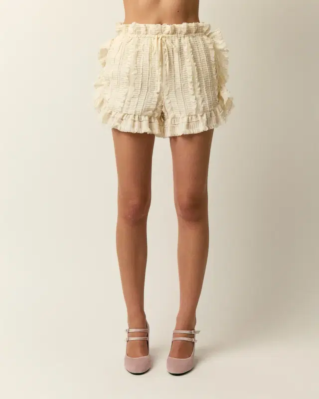 Aknvas The Myla Short in cream