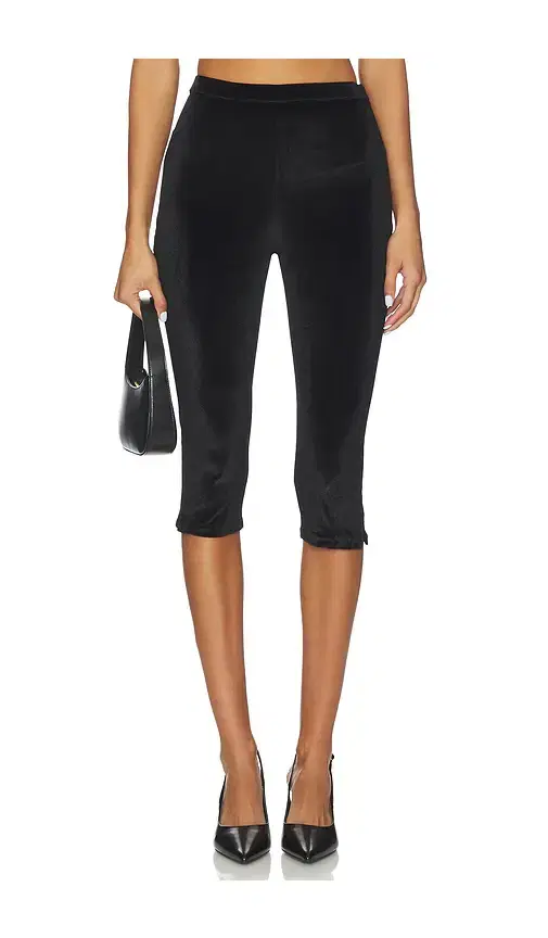 Azeeza Shreya Velvet Capri