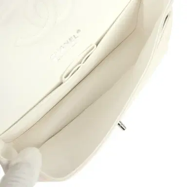 Chanel Pre-owned Chanel Medium Classic Double Flap White Shiny Caviar Silver Hardware | Thumbnail 9 Chanel Pre-owned Chanel Medium Classic Double Flap White Shiny Caviar Silver Hardware | Thumbnail 9