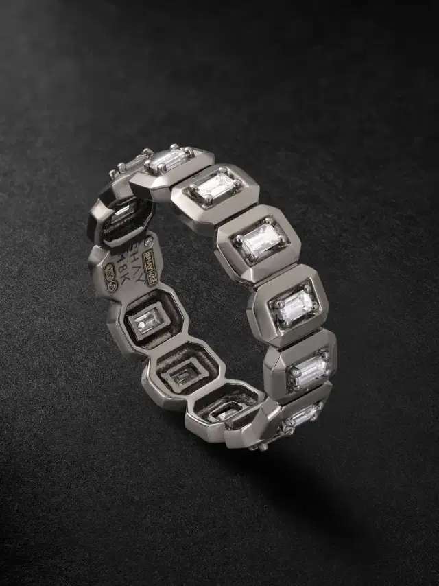 SHAY Bezel & Beyond 18-Karat Blackened Gold Diamond Ring - Men