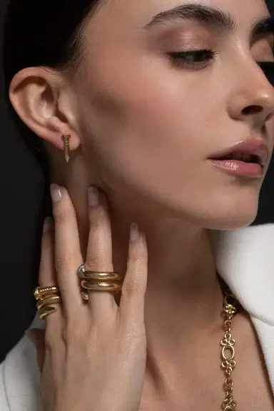 DAVID WEBB Diamond Hammered Nail Ring | Thumbnail 3 DAVID WEBB Diamond Hammered Nail Ring | Thumbnail 3