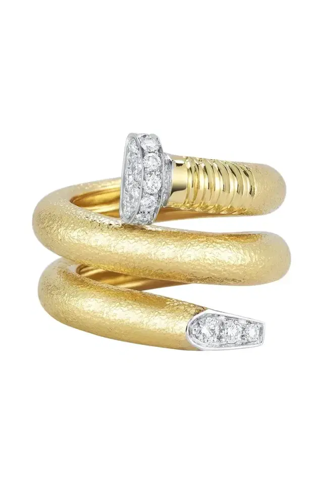 DAVID WEBB Diamond Hammered Nail Ring