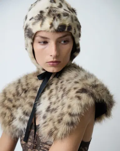 Aknvas The fur collar in plush faux lynx | Thumbnail 3