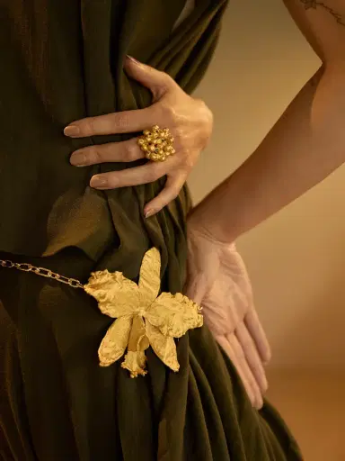 ALMA Cattleya Orchid Chain Belt | Thumbnail 3 ALMA Cattleya Orchid Chain Belt | Thumbnail 3