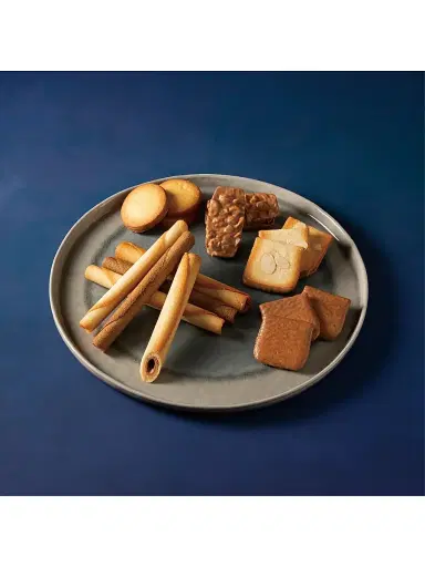 Yoku Moku Assorted Cookies | Thumbnail 3