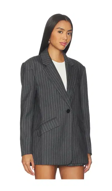 MADISON THE LABEL Collins Blazer | Thumbnail 2