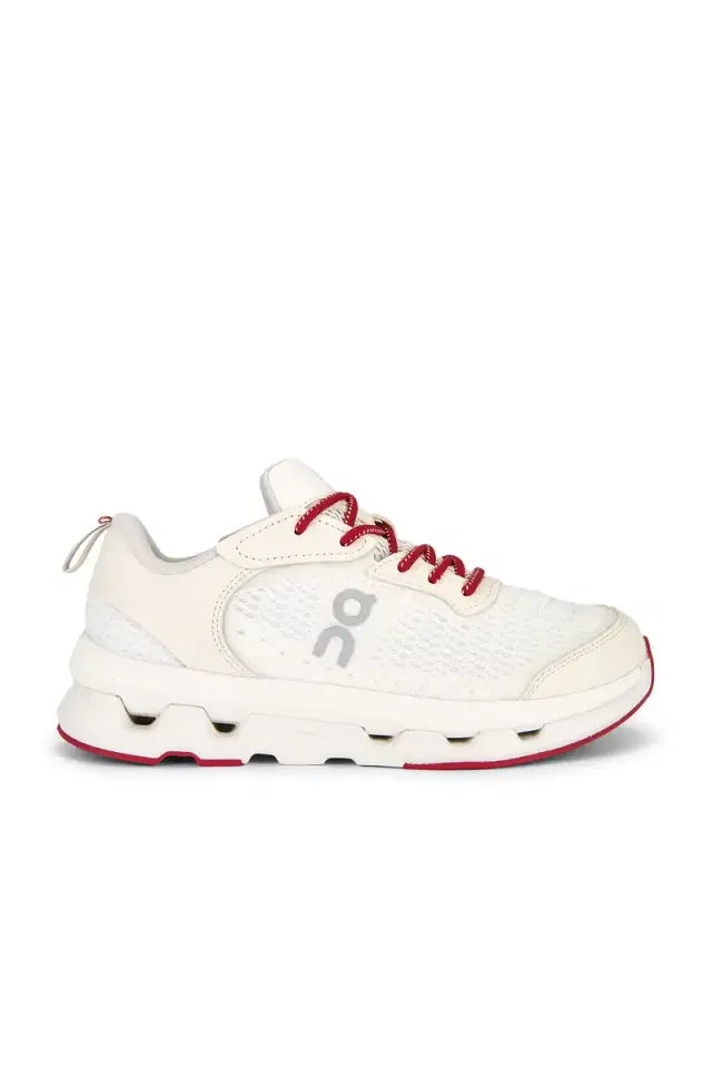 On X Zendaya Cloudzone Moon Sneaker