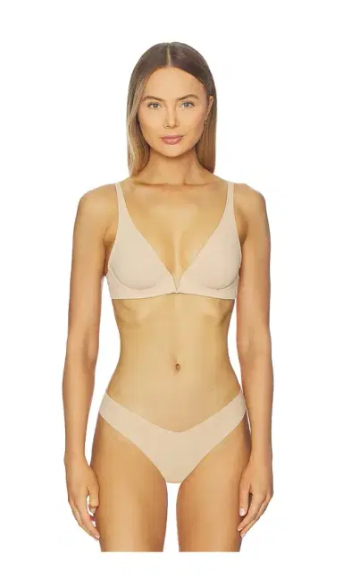 Commando Classic Plunge Underwire Bra | Thumbnail 1 Commando Classic Plunge Underwire Bra | Thumbnail 1