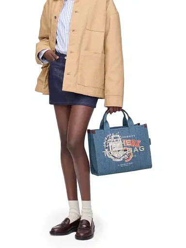 Marc Jacobs x A.P.C. Women's Marc Jacobs x The A. P.C. Medium Denim Tote Bag - Washed Indigo | Thumbnail 2 Marc Jacobs x A.P.C. Women's Marc Jacobs x The A. P.C. Medium Denim Tote Bag - Washed Indigo | Thumbnail 2