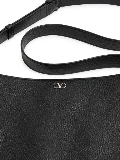 Valentino Garavani Men's Nellcôte Shoulder Bag in Grainy Calfskin with Fringes - Black | Thumbnail 6
