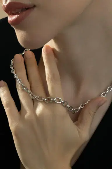 MONICA RICH KOSANN Five Charm Audrey Necklace | Thumbnail 4 MONICA RICH KOSANN Five Charm Audrey Necklace | Thumbnail 4