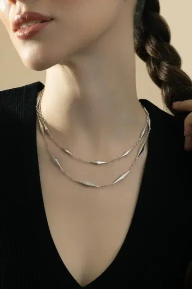 MONICA RICH KOSANN Points North Necklace | Thumbnail 4
