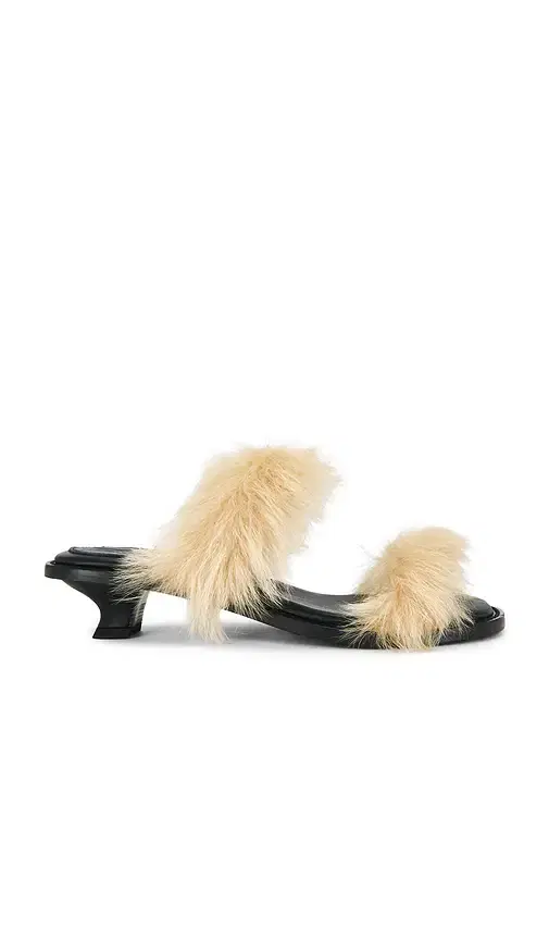 By Malene Birger Tianna Heels