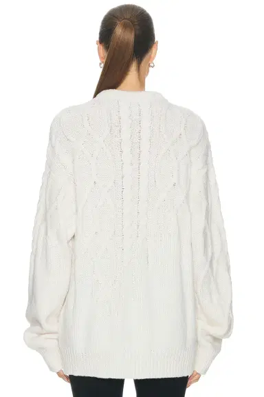 AMIYA Signature Sweater | Thumbnail 3