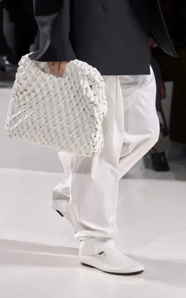 Bottega Veneta Lauren 1980 N/S Intreccio Clutch | Thumbnail 3