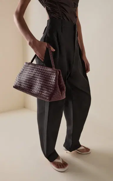 Bottega Veneta The 1998 Intrecciato Leather Clutch | Thumbnail 2 Bottega Veneta The 1998 Intrecciato Leather Clutch | Thumbnail 2