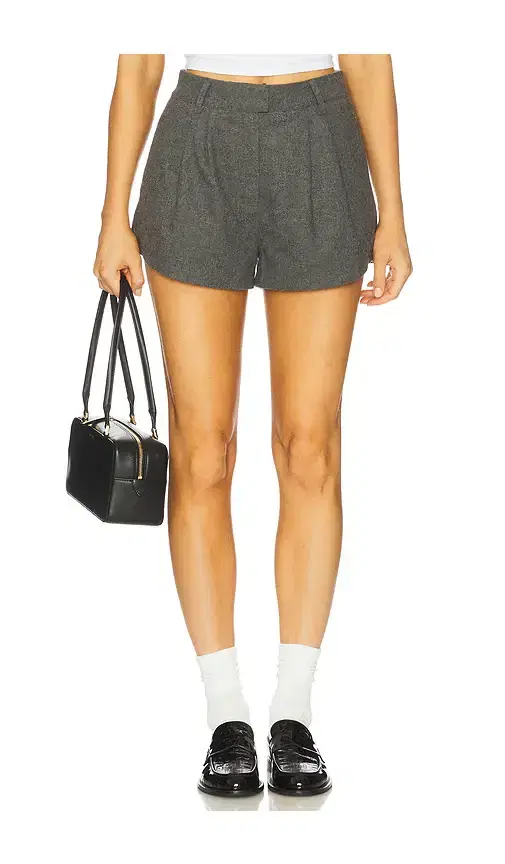 OSIS STUDIO Halle Short
