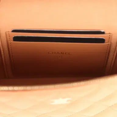Chanel Chanel Top Handle Long Vanity Case with Chain Dark Beige Shiny Caviar Light Gold Hardware | Thumbnail 9