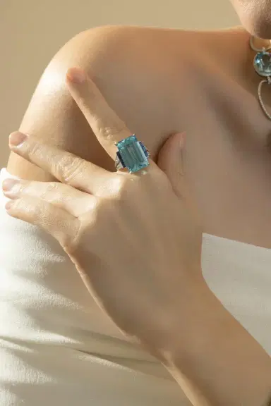 CICADA Aquamarine Blue Sapphire Diamond Ring | Thumbnail 3