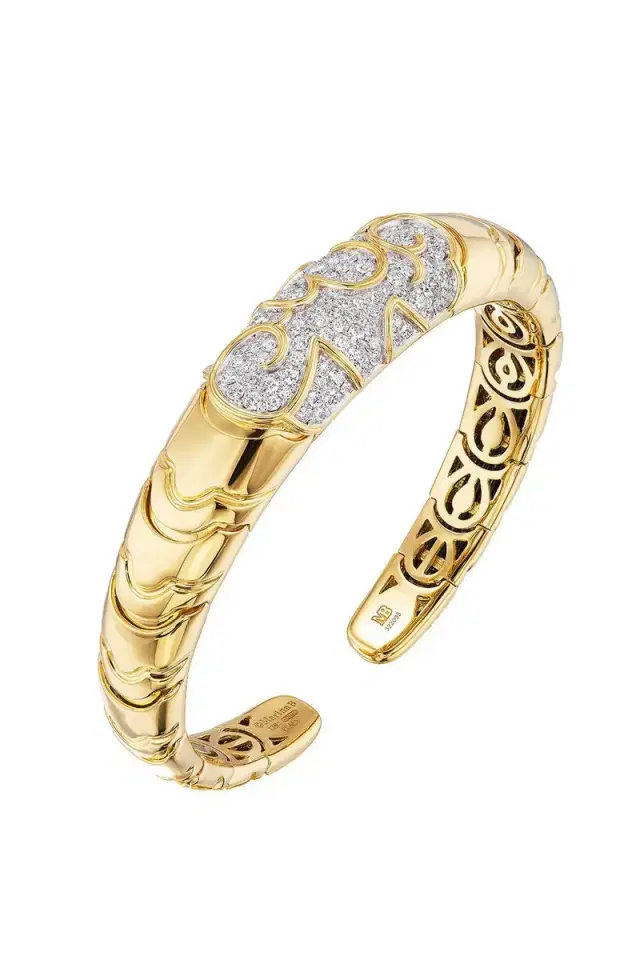 Diamond Onda Bangle Bracelet