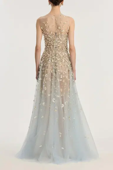 Oscar de la Renta Sleeveless Mother of Pearl Embroidered Gown | Thumbnail 4 Oscar de la Renta Sleeveless Mother of Pearl Embroidered Gown | Thumbnail 4
