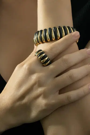 ROBERTO DEMEGLIO Alternating Matte Black Ceramic Artiglio Stretch Ring | Thumbnail 3