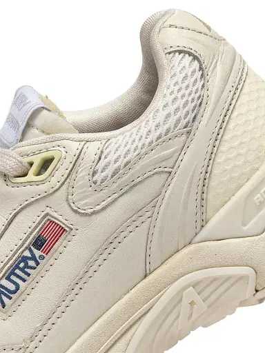 Autry Women's Hyperway Mesh Low-Top Sneakers - White | Thumbnail 6 Autry Women's Hyperway Mesh Low-Top Sneakers - White | Thumbnail 6