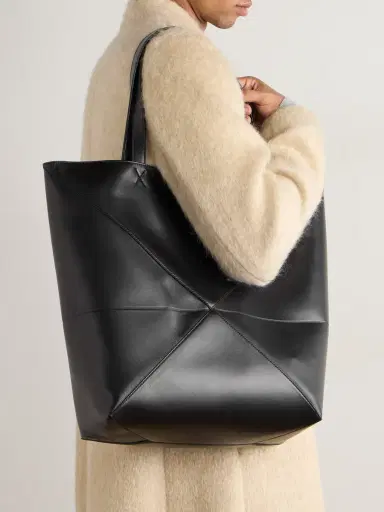 Loewe Puzzle Large Panelled Leather Tote Bag - Men | Thumbnail 6 Loewe Puzzle Large Panelled Leather Tote Bag - Men | Thumbnail 6
