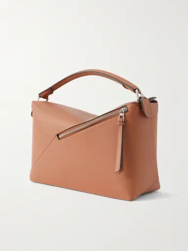 Loewe Puzzle Edge Large Logo-Debossed Leather Messenger Bag - Men | Thumbnail 3 Loewe Puzzle Edge Large Logo-Debossed Leather Messenger Bag - Men | Thumbnail 3