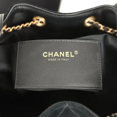 Chanel Chanel Medium 25 Hobo Bag Black Suede Antique Gold Hardware | Thumbnail 10 Chanel Chanel Medium 25 Hobo Bag Black Suede Antique Gold Hardware | Thumbnail 10